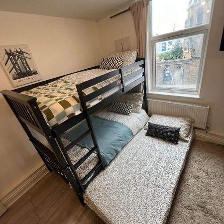 Willesden J Guest Home 4 Лондон Екстериор снимка
