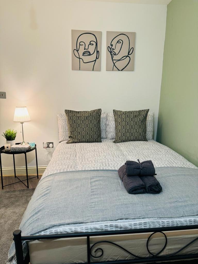 Willesden J Guest Home 4 Лондон Екстериор снимка